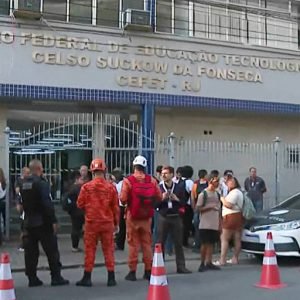 Atirador do Cefet do Maracanã estava afastado há 60 dias por problemas psiquiátricos, aponta PM