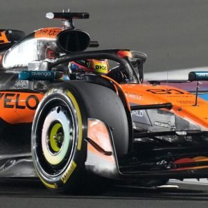 F1 FIA Revela Grid Oficial da Sprint do GP do Catar 2025 com Piastri na Pole e Quatro Pilotos dos Boxes