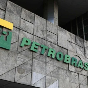 Petrobras aprova Plano de Negócios 2026-2030 com R$ 109 bilhões em investimentos e foco em sustentabilidade