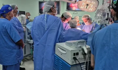 Gêmeas unidas pela cabeça morrem em etapa final de cirurgia de separação em SP