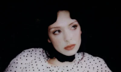 Holly Humberstone Confirma Turnê Gigante na Austrália em 2027 e Traz Novidades do Álbum "Cruel World"