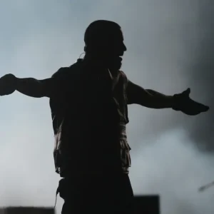 Drake Surpreende Fãs em Toronto e Canta Músicas do Álbum 'ICEMAN' Pela Primeira Vez em Show de Don Toliver