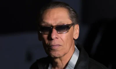 Alex Van Halen, lendário baterista do Van Halen, é condecorado com título de cavaleiro na Holanda; veja detalhes da honraria