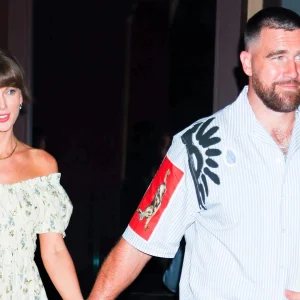 Taylor Swift e Travis Kelce compram mansão luxuosa em "bairro dos famosos"; veja detalhes