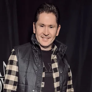 Ex de Gian, da dupla com Giovani, teria traído cantor com palhaço de circo famoso, diz apresentadora
