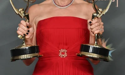 Mariska Hargitay Emociona ao Dedicar Prêmio Emmy a "Minha Mãe Jayne" e Inspirar Mulheres a Contar Suas Histórias