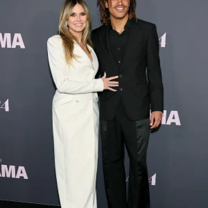 Heidi Klum Surpreende Filho Henry com Ferrari de R$ 1 Milhão de Presente de Aniversário de 21 Anos Após Aposta de Videogame