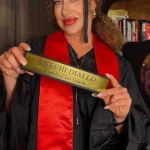 Rachel Dolezal, a ex-figura controversa, se reinventa como 'Sex Coach Certificada' e lança prática online de intimidade e relacionamentos