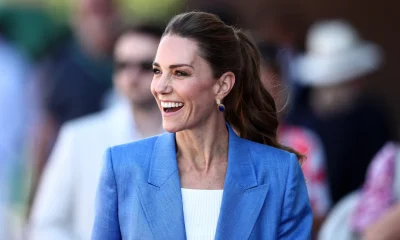 Kate Middleton Troca Calças Pretas por Jeans Marrom Chocolate de R$ 115, Virando Tendência de Moda para 2026