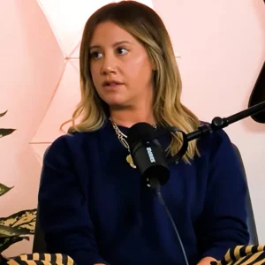 Ashley Tisdale revela depressão pós-parto e tentativas de divórcio do marido