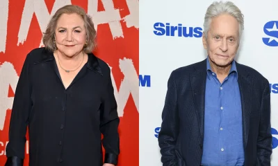Kathleen Turner reage com humor à revelação de Michael Douglas sobre romance nos anos 80