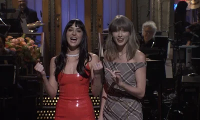 Taylor Swift Surge em 'Saturday Night Live' Como 'Terapeuta' de Dakota Johnson Para Parodiar Seus Famosos Términos