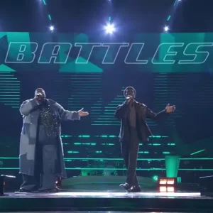 Chari e Marcus Ladden Jr. Brilham em Batalha Épica em "The Voice" com "On My Own"; Assista à Performance Incrível