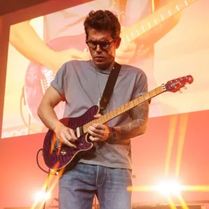 John Mayer Surpreende Fãs com Teaser de Nova Música e Anuncia Lançamento Para 23 de Outubro, Indicando Clima de Romance de Outono