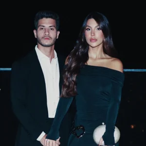 Arthur Aguiar e Jheny Santucci reatam casamento 11 dias após separação; nome da filha é revelado