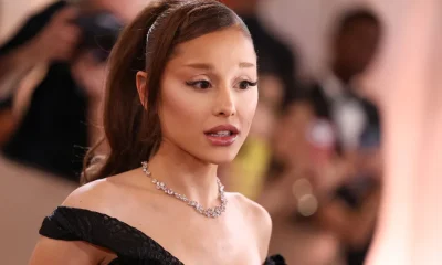 Ariana Grande se despede de sua cachorrinha Coco após 17 anos de amor: 'Vou sentir sua falta todos os dias'