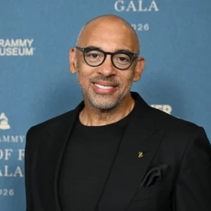 Harvey Mason Jr., CEO da Recording Academy, se junta ao conselho do Paley Center em Los Angeles, impulsionando a mídia e a música