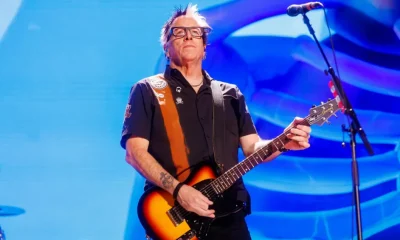Noodles, guitarrista do The Offspring, se afasta dos palcos por "problema de saúde sério" e fãs enviam mensagens de apoio