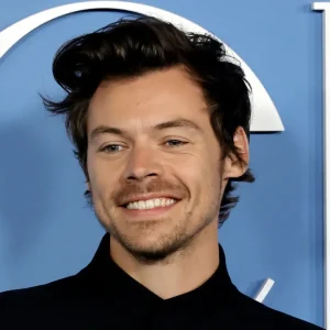Harry Styles tem momento tenso em Nova York após perseguição de caçador de autógrafos