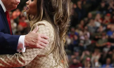 Trump elogia "bela traseira" de Nicki Minaj em comício e a convida ao palco: "Difícil de ignorar!"