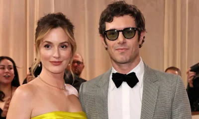 Adam Brody lamenta pedido de casamento a Leighton Meester: 'Não foi tão romântico'