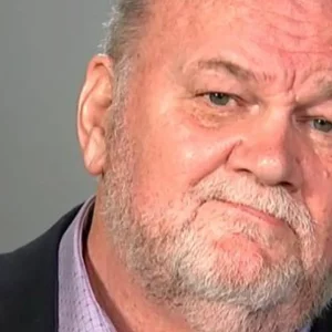 Neta de Thomas Markle não se surpreende com acusações de pornografia infantil e apoia Meghan