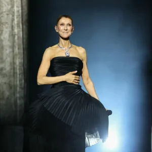 Celine Dion Choca o Mundo: Retorno Triunfal em Paris Gera R$ 650 Milhões em Apenas 16 Shows