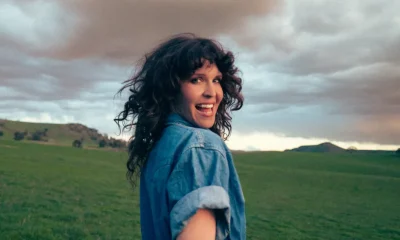 Fanny Lumsden Lança "Traditions": A Jornada da Artista Country que Tocou o Coração de Dolly Parton e Celebra suas Raízes