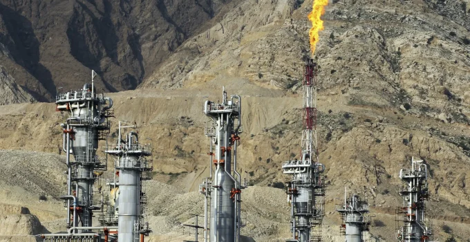 Trump Ameaça Destruir o Maior Campo de Gás do Irã, South Pars, Após Ataque ao Catar: "Força Jamais Vista"