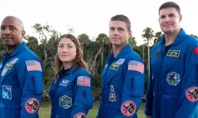 Artemis 2: Astronautas Revelam Itens Pessoais Carregados na Missão Histórica à Lua, Incluindo Mensagens e Símbolos Familiares