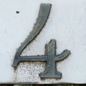 Portal 04/04: Descubra o Ritual Poderoso Para Manifestar Seus Desejos e Mudar o Jogo na Carreira