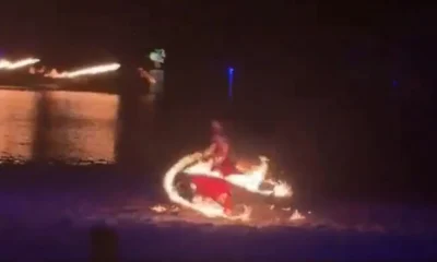 Dançarina 'pega fogo' em apresentação na China e se joga em rio em ato desesperado; imagens chocam