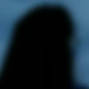 Adolescente de 17 anos denuncia lanchonete em Ribeirão Preto por proposta de salário maior com roupas curtas e decotes