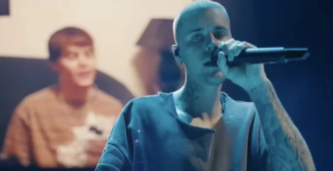 Justin Bieber Ignora Críticas sobre Show no Coachella 2026: "Fiz do meu jeito", revela fonte próxima