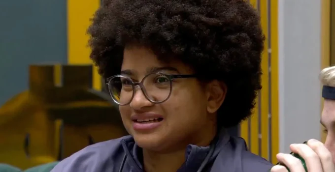 BBB 26: Jordana confessa ter bebido suco de Milena e comido frango de Ana Paula; sister revela 'suco batizado' e bronca da produção