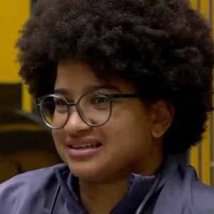 BBB 26: Jordana confessa ter bebido suco de Milena e comido frango de Ana Paula; sister revela 'suco batizado' e bronca da produção