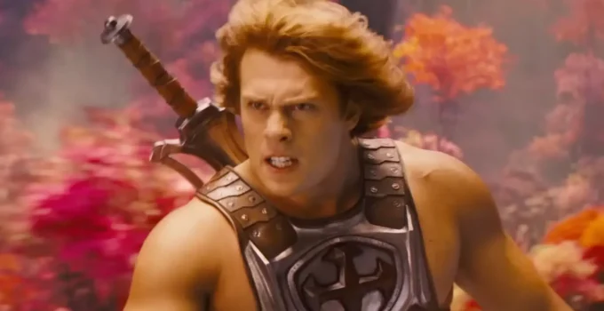 Nicholas Galitzine choca com transformação radical para He-Man: 'Não é para os fracos', diz ator sobre meses de treino insano