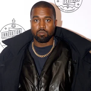Kanye West é processado por agressão em hotel de Hollywood: Rapper acusado de socar homem e causar perda de consciência