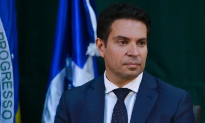 Alexandre Ramagem Detido nos EUA: Governo Divulga Foto e Detalhes da Prisão de Ex-Diretor da Abin por Questões de Imigração