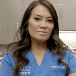 Dra. Pimple Popper sofre AVC chocante durante gravação e revela: 'Parte do meu cérebro morreu'