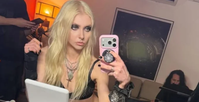 Taylor Momsen, estrela de "Gossip Girl", é internada após picada de aranha venenosa no México e tranquiliza fãs sobre estado de saúde