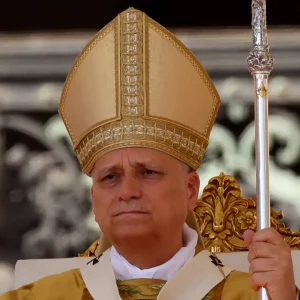 Casa de irmão do Papa Leão XIV nos EUA é evacuada após ameaça de bomba; polícia investiga ameaça grave