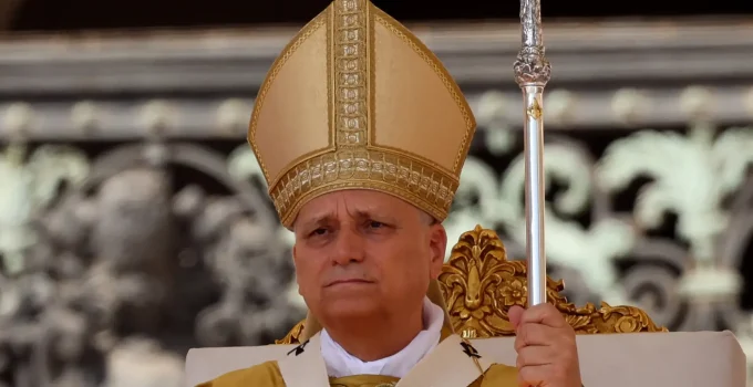 Casa de irmão do Papa Leão XIV nos EUA é evacuada após ameaça de bomba; polícia investiga ameaça grave