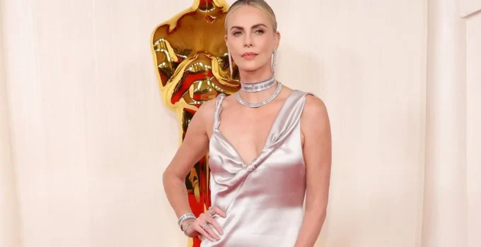 Charlize Theron detalha noite traumática em que mãe matou pai em autodefesa: 'Nunca soube de uma história como essa'