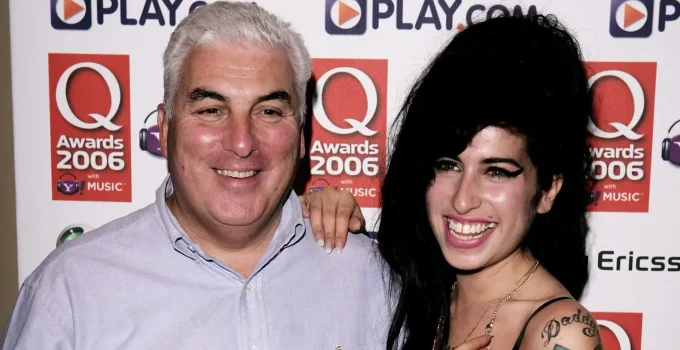 Pai de Amy Winehouse Perde Processo Contra Amigas da Cantora por Venda de Pertences Íntimos