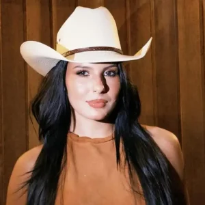 Ana Castela choca fãs com anúncio de pausa na carreira em 2 anos para se tornar fazendeira e lançar novas músicas