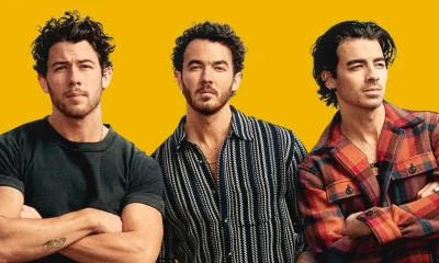 Jonas Brothers prometem surpresas inéditas no Brasil, falam sobre "Camp Rock 3" e exaltam fãs brasileiros