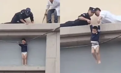 Menino de 3 anos em perigo: Criança fica presa em parapeito a 10 metros de altura na China; vídeo chocante mostra resgate