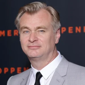 Christopher Nolan: Diretor de Hollywood vive sem e-mail e celular há anos