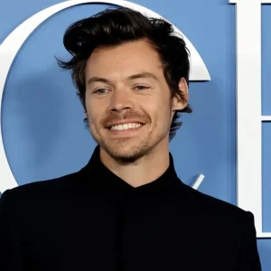 Harry Styles Revela Música Surpreendente de Sua Primeira Vez